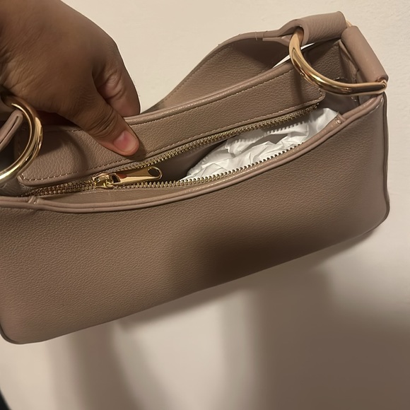 Tan Hangbags - Picture 3 of 3